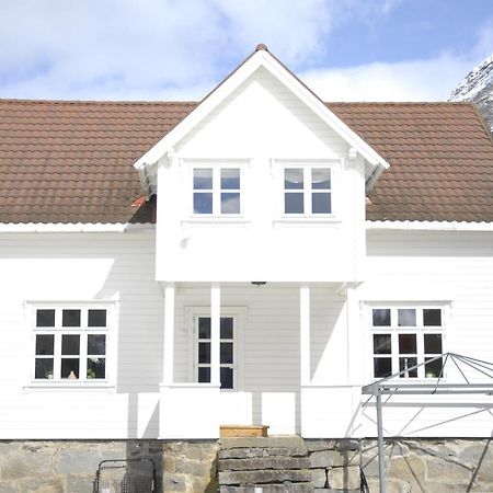 Comfortable House In Quiet Area Luster المظهر الخارجي الصورة